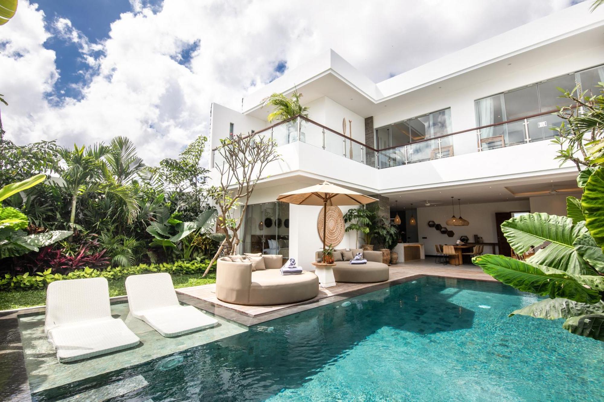 Seaside Luxury 4Br Villa, 400M To Finns, Canggu Exterior photo